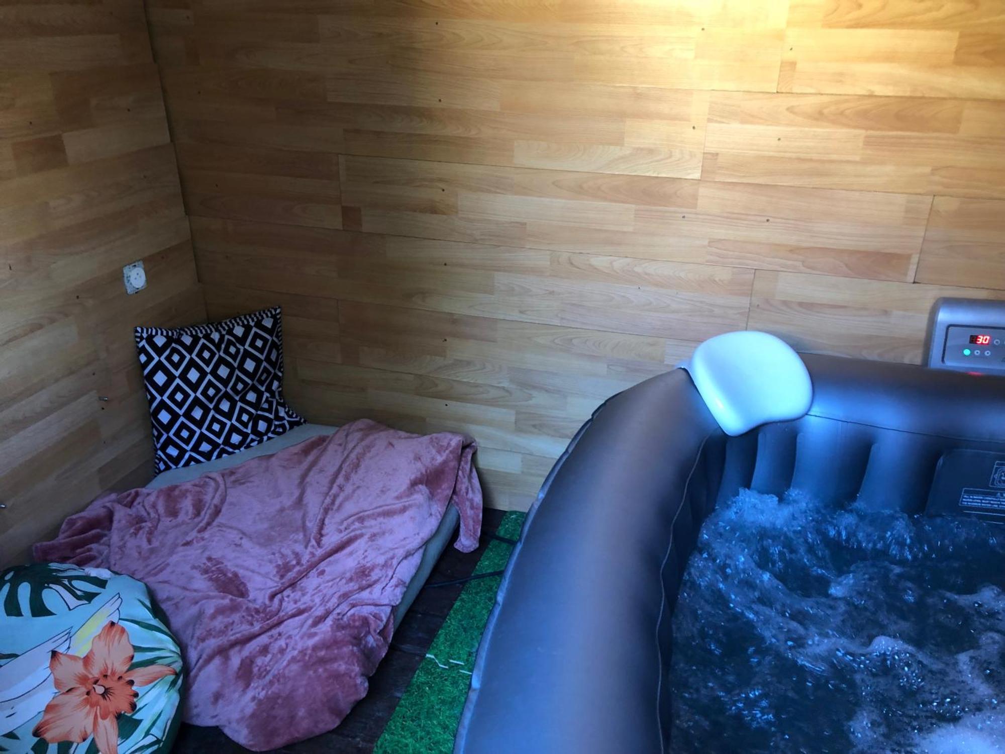 Grand T2 Climatise Avec Jardin Et Spa Narbona Esterno foto